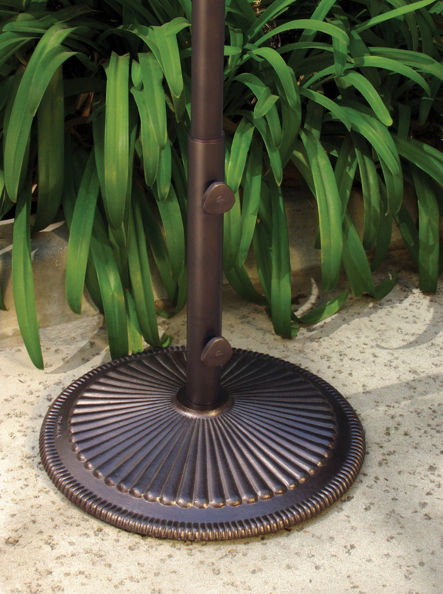 Bronze Umbrella Base